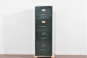 和製ヴィンテージ　希少な鍵付き!!　しっかりとした作りで実用性のあるファイルキャビネット　(R-085480)