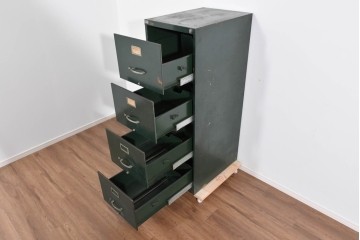 和製ヴィンテージ　希少な鍵付き!!　しっかりとした作りで実用性のあるファイルキャビネット　(R-085480)