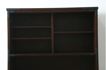 中古　美品　国産家具　欅(ケヤキ)材　金具の装飾が美しい3尺水屋箪笥食器棚　(R-085482)