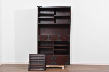 中古　美品　国産家具　欅(ケヤキ)材　金具の装飾が美しい3尺水屋箪笥　(R-085482)