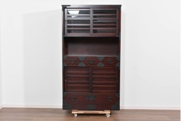 中古　美品　国産家具　欅(ケヤキ)材　金具の装飾が美しい3尺水屋箪笥　(R-085482)