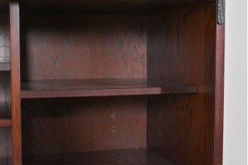 中古　美品　国産家具　欅(ケヤキ)材　金具の装飾が美しい3尺水屋箪笥　(R-085482)