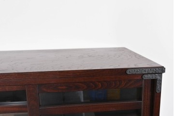 中古　美品　国産家具　欅(ケヤキ)材　金具の装飾が美しい3尺水屋箪笥　(R-085482)