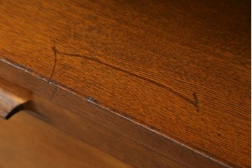 和製ヴィンテージ　オーク材　ミッドセンチュリー　木の温もりを感じられる北欧デザインの食器棚　(R-085483)