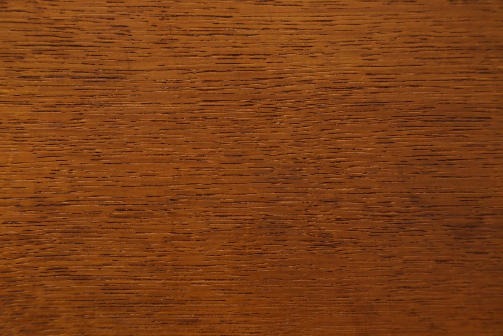 和製ヴィンテージ　オーク材　ミッドセンチュリー　木の温もりを感じられる北欧デザインの食器棚　(R-085483)