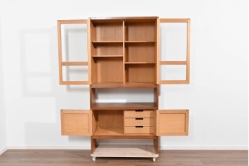 和製ヴィンテージ　オーク材　ミッドセンチュリー　木の温もりを感じられる北欧デザインのキャビネット　(R-085483)