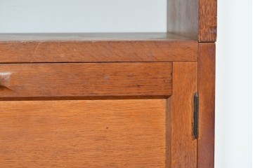 和製ヴィンテージ　オーク材　ミッドセンチュリー　木の温もりを感じられる北欧デザインのキャビネット　(R-085483)