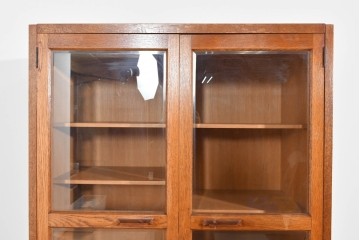 和製ヴィンテージ　オーク材　ミッドセンチュリー　木の温もりを感じられる北欧デザインのキャビネット　(R-085483)