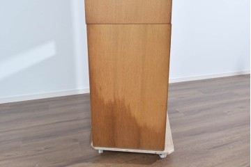 和製ヴィンテージ　オーク材　ミッドセンチュリー　木の温もりを感じられる北欧デザインのキャビネット　(R-085483)