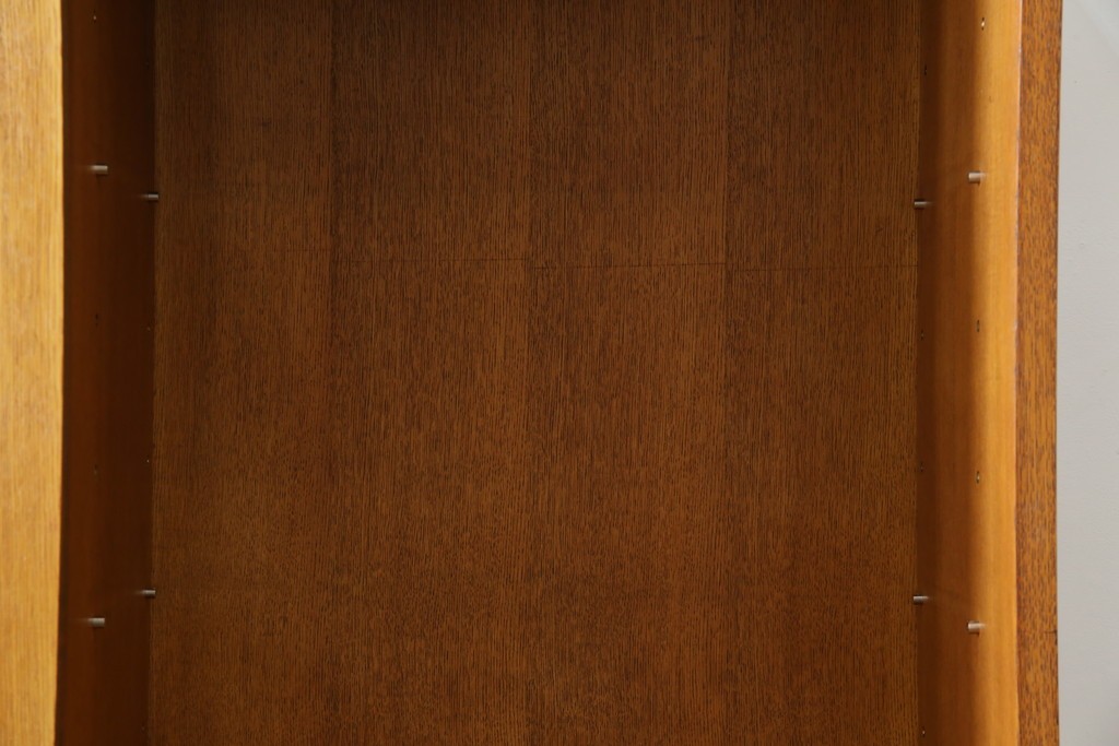 和製ヴィンテージ　オーク材　ルーバー扉がおしゃれな北欧デザインのキャビネット　(R-085484)