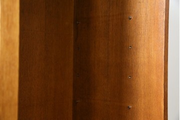 和製ヴィンテージ　オーク材　ルーバー扉がおしゃれな北欧デザインのキャビネット　(R-085484)