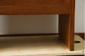 和製ヴィンテージ　オーク材　ルーバー扉がおしゃれな北欧デザインのキャビネット　(R-085484)