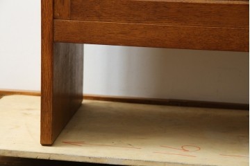 和製ヴィンテージ　オーク材　ルーバー扉がおしゃれな北欧デザインのキャビネット　(R-085484)