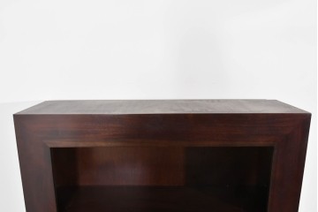 中古　美品　高級輸入家具　マホガニー材　厚みのあるフレームが印象的なモダンデザインのシェルフ　(R-085485)