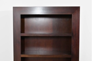 中古　美品　高級輸入家具　マホガニー材　厚みのあるフレームが印象的なモダンデザインのシェルフ　(R-085485)