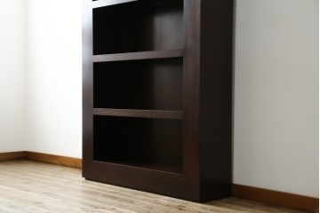 中古　美品　高級輸入家具　マホガニー材　厚みのあるフレームが印象的なモダンデザインのシェルフ　(R-085485)