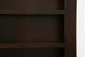 中古　美品　高級輸入家具　マホガニー材　厚みのあるフレームが印象的なモダンデザインのシェルフ　(R-085485)