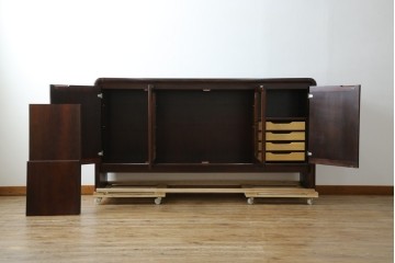 和製ヴィンテージ　オールドカリモク　角の取れたミッドセンチュリーデザインが目を引くモダンサイドボード　(R-085487)