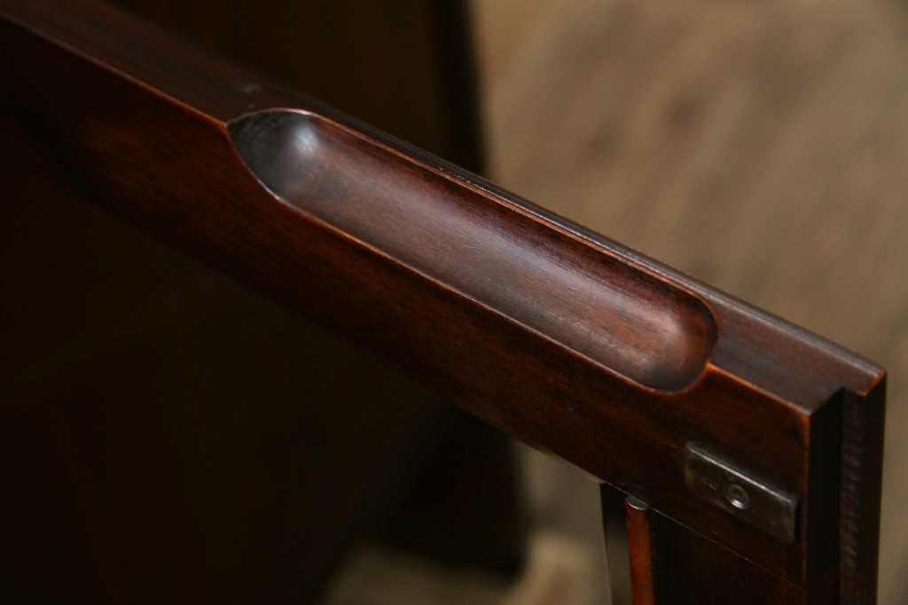 和製ヴィンテージ　オールドカリモク　角の取れたミッドセンチュリーデザインが目を引くモダンサイドボード　(R-085487)