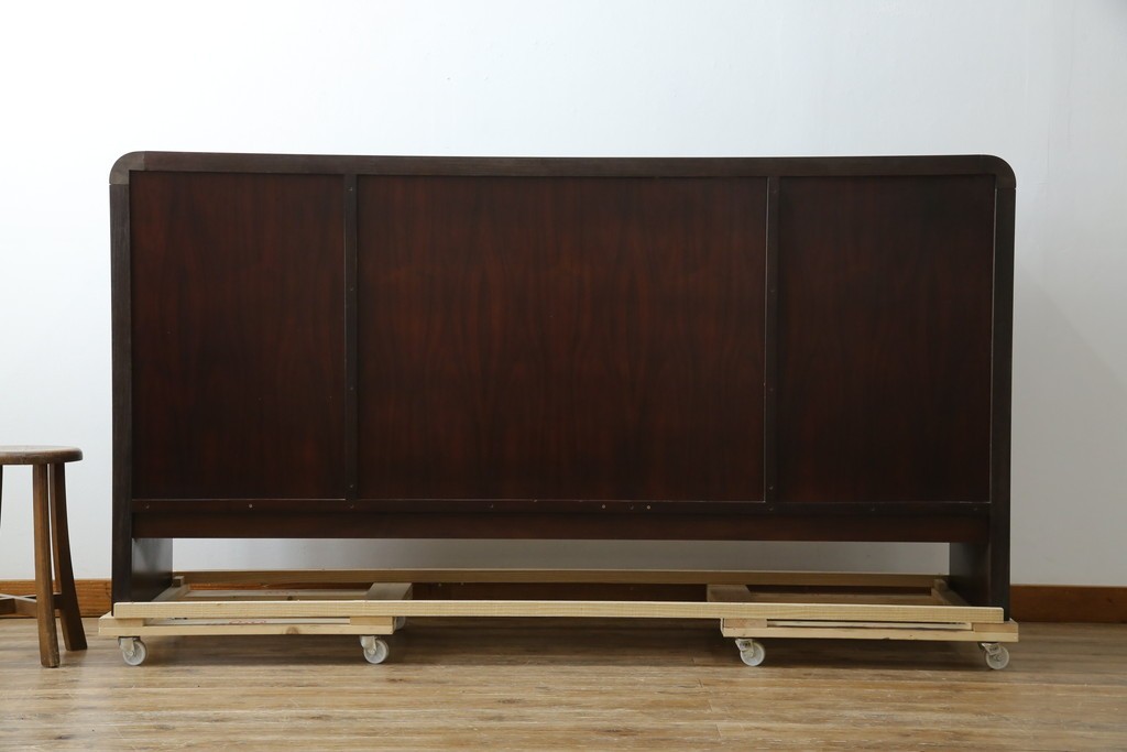 和製ヴィンテージ　オールドカリモク　角の取れたミッドセンチュリーデザインが目を引くモダンサイドボード　(R-085487)