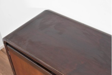 和製ヴィンテージ　オールドカリモク　角の取れたミッドセンチュリーデザインが目を引くモダンサイドボード　(R-085487)