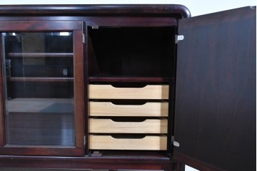 和製ヴィンテージ　オールドカリモク　角の取れたミッドセンチュリーデザインが目を引くモダンサイドボード　(R-085487)