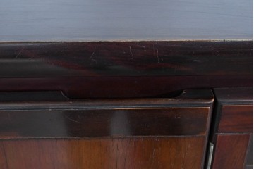 和製ヴィンテージ　オールドカリモク　角の取れたミッドセンチュリーデザインが目を引くモダンサイドボード　(R-085487)