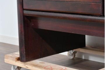 和製ヴィンテージ　オールドカリモク　角の取れたミッドセンチュリーデザインが目を引くモダンサイドボード　(R-085487)