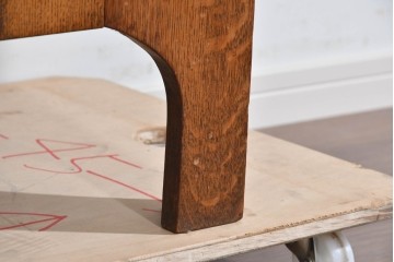 イギリスヴィンテージ　ソリッドオーク材　シンプルで使いやすい上質な作りの縦型キャビネット　(R-085488)