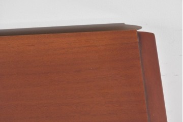 中古　美品　希少な廃番品　IDC大塚家具「グレース」シリーズ　クラシカルな装飾が上品なガラス扉付きサイドボード　(R-085489)