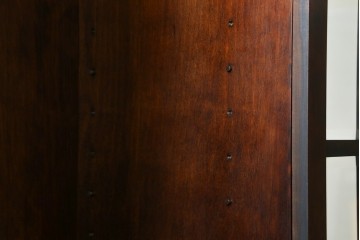 中古　美品　和光　北斗民芸　深みのある木の色合いにガラス扉が美しく映えるブックケース　(R-085490)