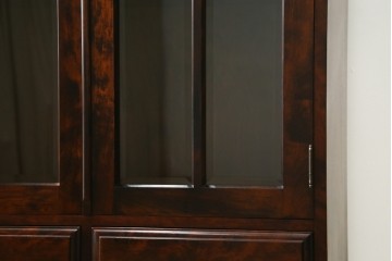 中古　美品　和光　北斗民芸　深みのある木の色合いにガラス扉が美しく映えるブックケース　(R-085490)