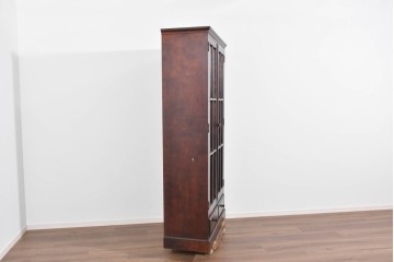 中古　美品　和光　北斗民芸　深みのある木の色合いにガラス扉が美しく映えるブックケース　(R-085490)