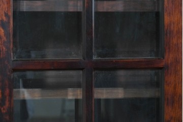 中古　美品　和光　北斗民芸　深みのある木の色合いにガラス扉が美しく映えるブックケース　(R-085490)