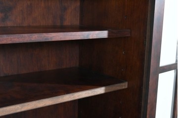 中古　美品　和光　北斗民芸　深みのある木の色合いにガラス扉が美しく映えるブックケース　(R-085490)