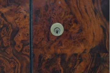 中古　美品!!　特注品　特大!和モダンの重厚な佇まいが魅力のサイドボード　製作費約90万円　(R-085492)