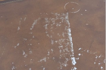 アメリカヴィンテージ　アンティーク調　DREXEL HERITAGE(ドレクセルヘリテイジ)　Et Cetera(エトセトラ)　上品な脚部装飾のレザートップデスク　(R-085494)