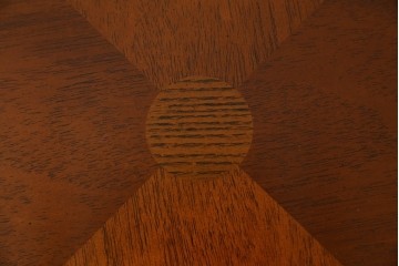 中古　美品　DREXEL HERITAGE(ドレクセルヘリテイジ)　Triune(トライユン)　美しい杢目が映えるドラムテーブル　(R-085498)