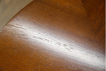 中古　美品　DREXEL HERITAGE(ドレクセルヘリテイジ)　Triune(トライユン)　美しい杢目が映えるドラムテーブル　(R-085498)