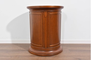 中古　美品　DREXEL HERITAGE(ドレクセルヘリテイジ)　Triune(トライユン)　クラシカルな佇まいと美しい杢目が映えるドラムテーブル　(R-085498)