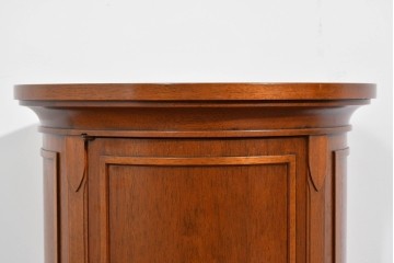 中古　美品　DREXEL HERITAGE(ドレクセルヘリテイジ)　Triune(トライユン)　クラシカルな佇まいと美しい杢目が映えるドラムテーブル　(R-085498)