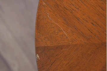 中古　美品　DREXEL HERITAGE(ドレクセルヘリテイジ)　Triune(トライユン)　クラシカルな佇まいと美しい杢目が映えるドラムテーブル　(R-085498)