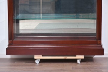 中古　美品　東海家具工業(Tokai Kagu)　国産の上質な作り!　端正な木部の気品が漂うキュリオケース　定価約16万円相当　(R-085502)