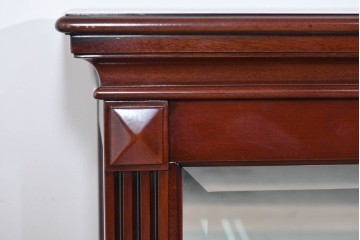 中古　美品　東海家具工業(Tokai Kagu)　国産の上質な作り!　端正な木部の気品が漂うキュリオケース　定価約16万円相当　(R-085502)