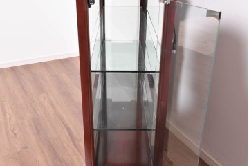 中古　美品　東海家具工業(Tokai Kagu)　国産の上質な作り!　端正な木部の気品が漂うキュリオケース　定価約16万円相当　(R-085502)