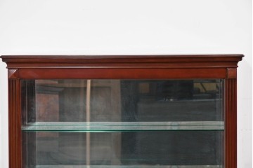 中古　美品　東海家具工業(Tokai Kagu)　国産の上質な作り!　端正な木部の気品が漂うキュリオケース　定価約16万円相当　(R-085502)