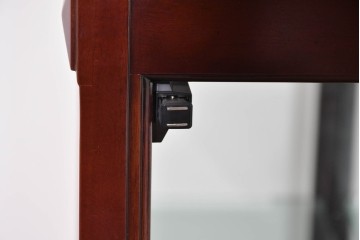 中古　美品　東海家具工業(Tokai Kagu)　国産の上質な作り!　端正な木部の気品が漂うキュリオケース　定価約16万円相当　(R-085502)