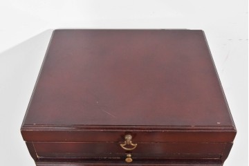 アメリカヴィンテージ　クラシカルな猫脚が素敵なジュエリー収納付き4段チェスト　(R-085503)