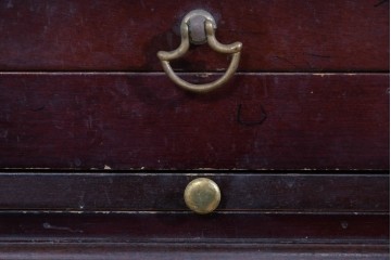 アメリカヴィンテージ　クラシカルな猫脚が素敵なジュエリー収納付き4段チェスト　(R-085503)