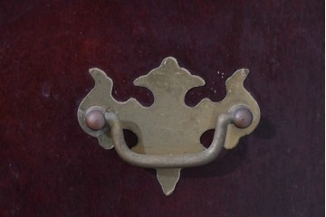 アメリカヴィンテージ　クラシカルな猫脚が素敵なジュエリー収納付き4段チェスト　(R-085503)